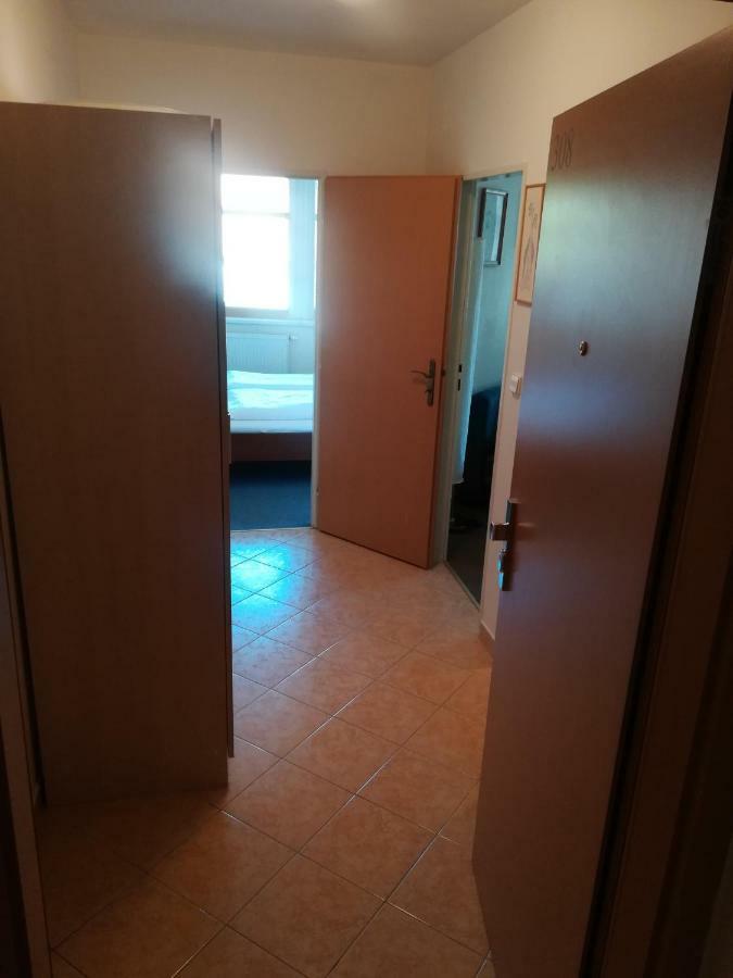 Apartments Rokytka 308 & 405 Рокицани Экстерьер фото