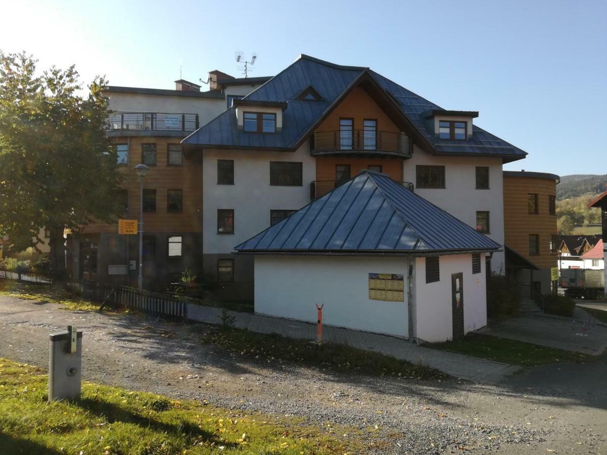Apartments Rokytka 308 & 405 Рокицани Экстерьер фото